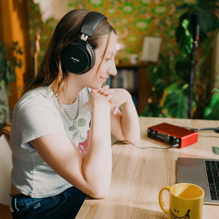 Produktbild Focusrite Recording-Set Scarlett 2i2 Studio – 4th Generation (USB)