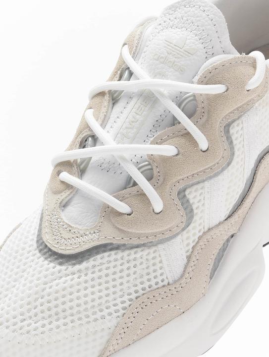 Actual product image adidas Ozweego (40)