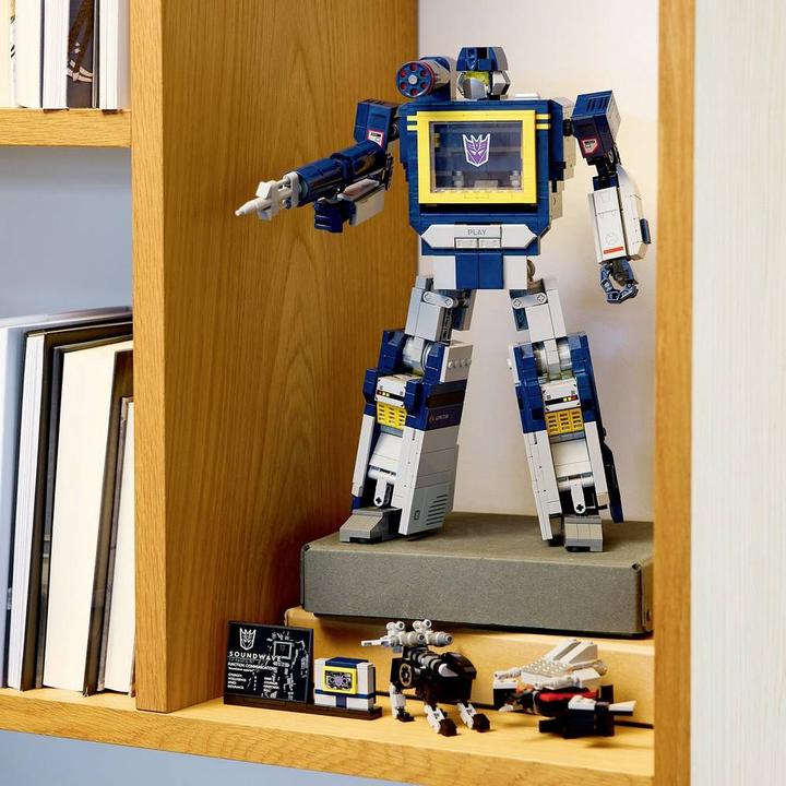 Produktbild LEGO Icons Transformers: Soundwave (10358, LEGO Icons)