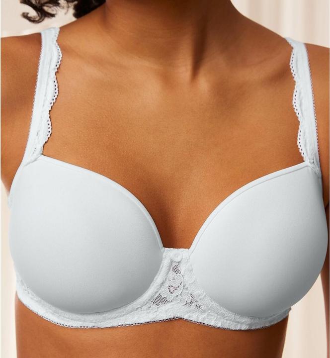 Actual product image Triumph Amourette WP (Single pack, 85 B)