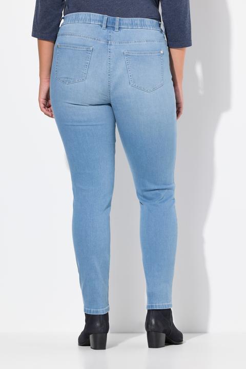 Immagine prodotto Ulla Popken Jeans modello Sarah con taglio della gamba aderente e applicazioni (50)