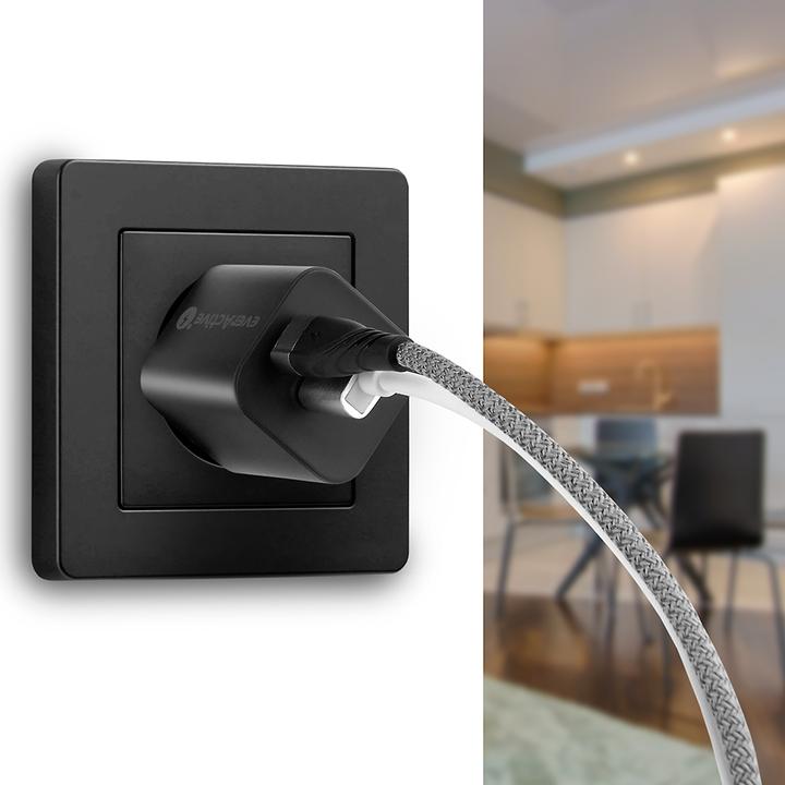 Produktbild Everactive Ladegerät usb/usb-c qc3.0 30w technik ganz schwarz (30 W, 2 Ports)