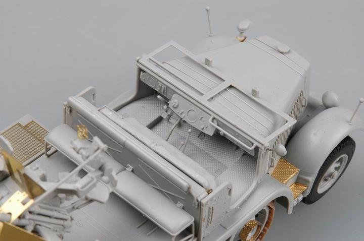 Produktbild Trumpeter 2 cm Flakvierling 38 Selbstfahrlafette (Sd.Kfz.7/1 early version)