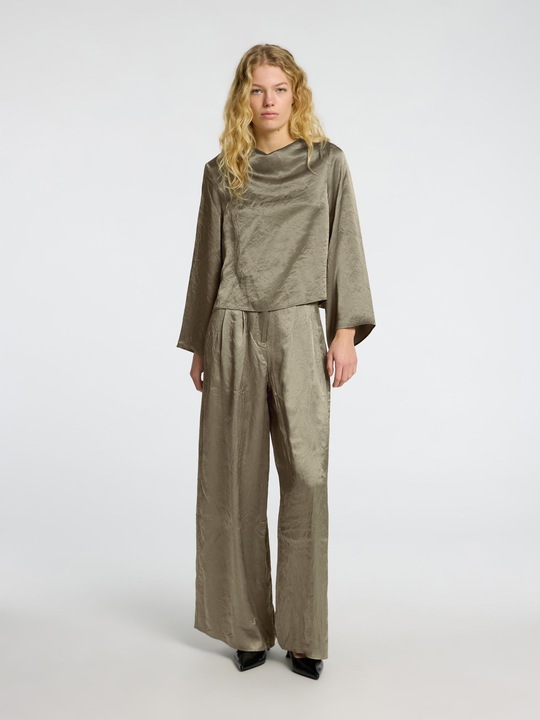 Produktbild Selected Femme High Neck Oberteil mit langen Ärmeln (34)