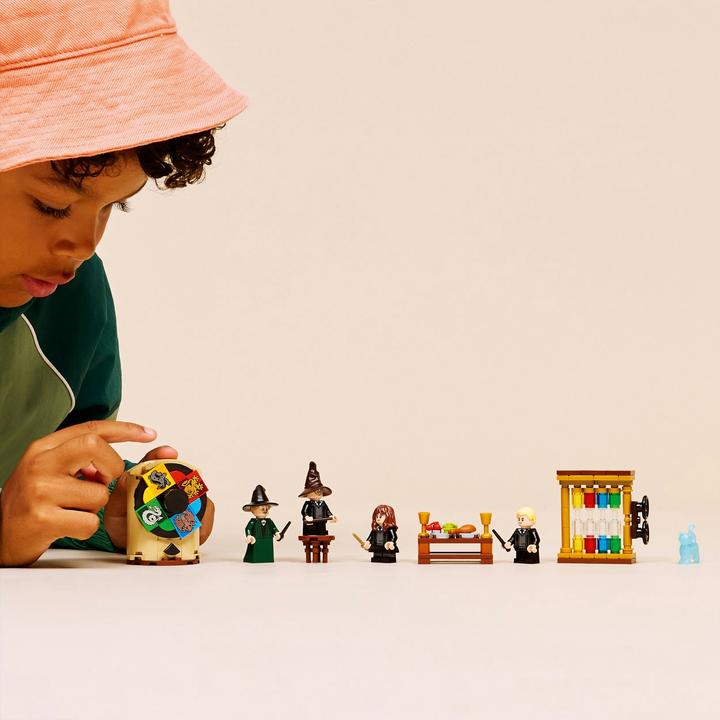 Produktbild LEGO Schloss Hogwarts: Auswahlzeremonie mit dem Sprechenden Hut (76460, LEGO Harry Potter)