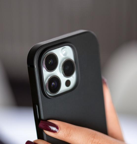 Actual product image Artwizz TPU Case for iPhone 16 (Apple iPhone 16)