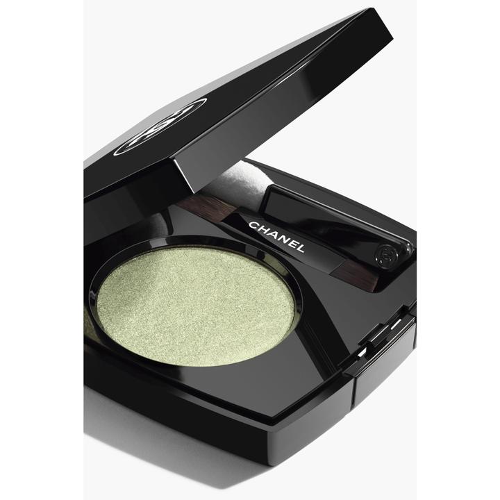 Actual product image Chanel Ombre Essentielle 222 Jade Facetté 2.2 g (Jade Facetté)
