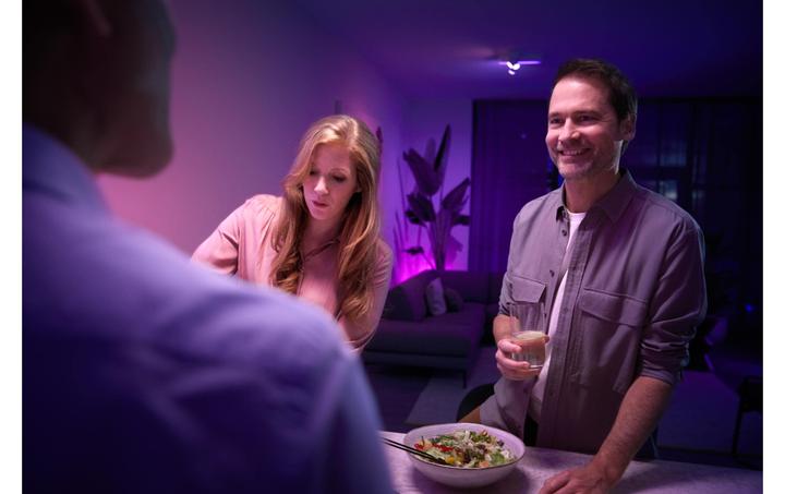 Actual product image Philips Hue Centris Base BT (4200 lm, GU10)