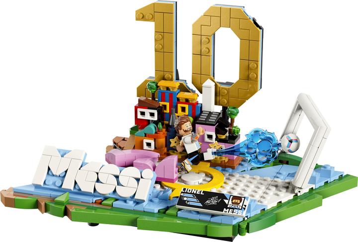 Actual product image LEGO Lionel Messi - Football highlights (43011, LEGO Editions)