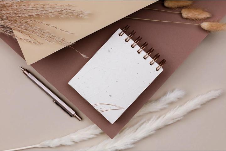 Produktbild Clairefontaine Tulip paper, Block mit kopfseitiger Spiralbindung 9x11 cm, 160 Blätter, blanko -
