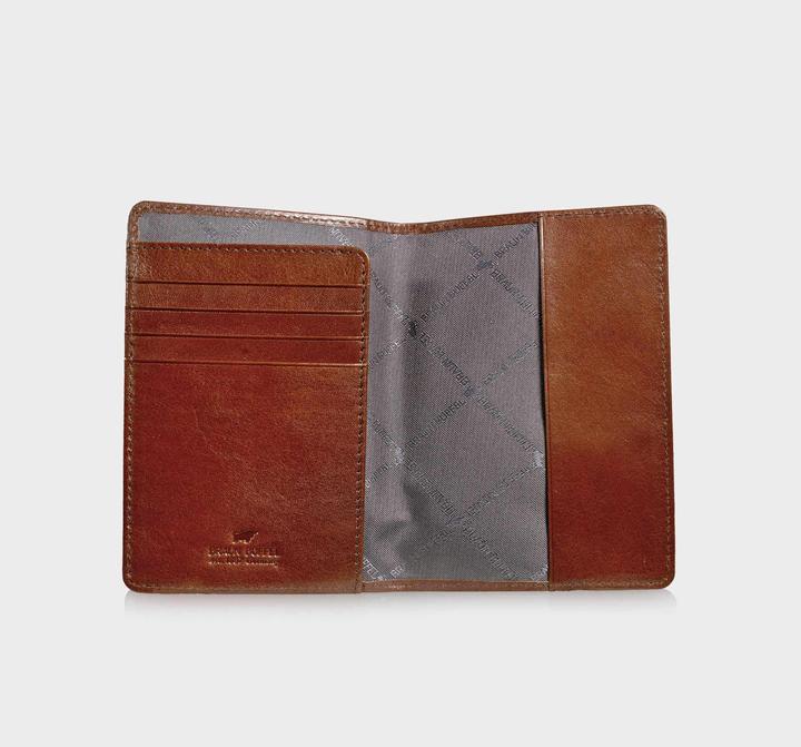 Actual product image Braun Büffel Country Rfid