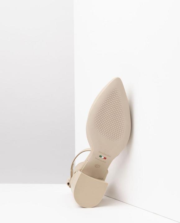 Actual product image Nero Giardini Pumps (38)