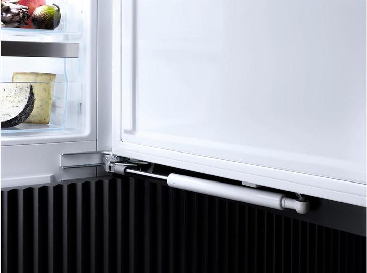 Actual product image Miele FNS 7740 D 125 Gala Ed (Installation, 213 l)