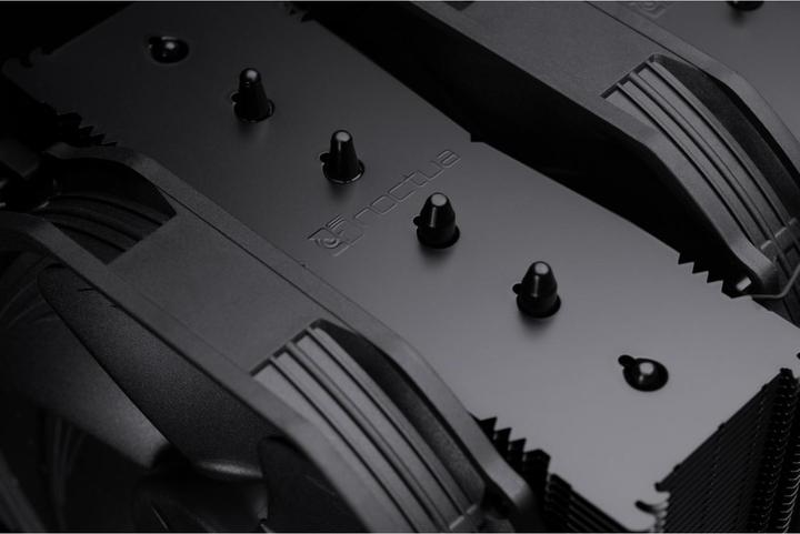 Actual product image Noctua NH-D15 Chromax (165 mm)