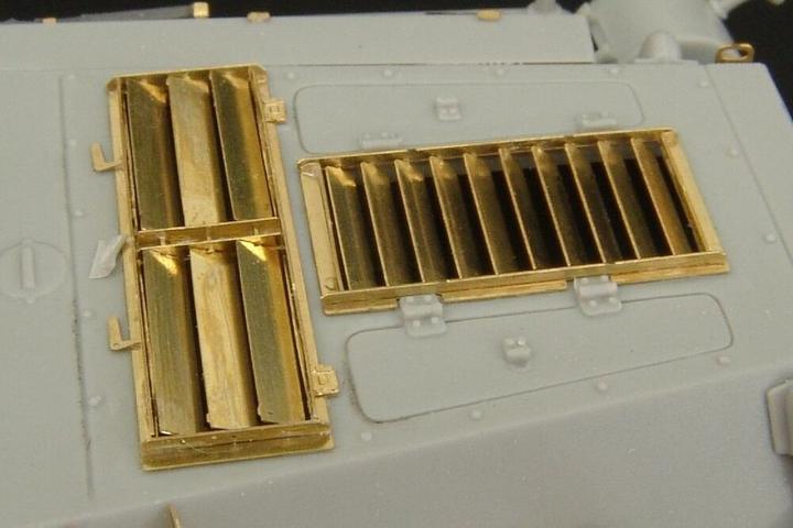 Actual product image Hauler Sd Kfz 234-2 Puma engine grills