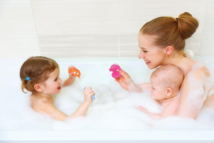 Actual product image LUDI Bathing figures 12 seas