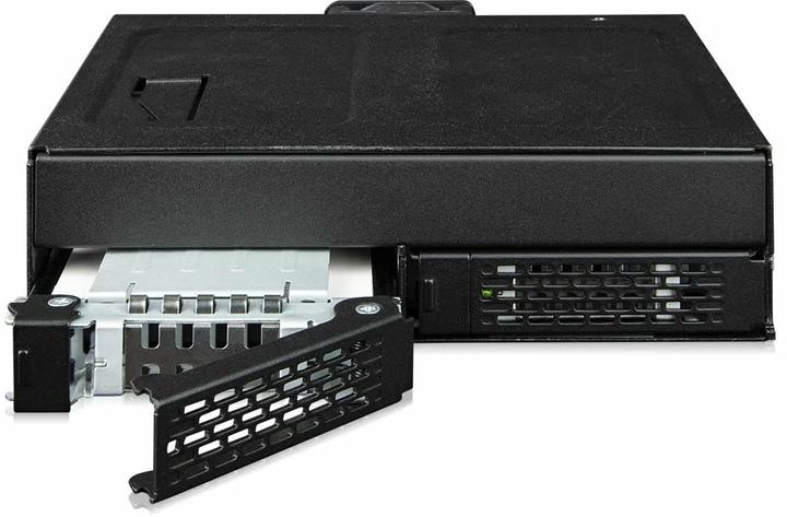 Produktbild Icy Dock MB105VP-B Rugged 2x U.2/3 PCIe 4.0 MR for 5,25 Bay