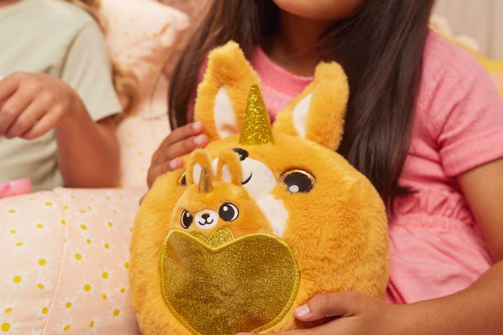 Actual product image Zuru Rainbocorns - Mamacorn Surprise (random model)