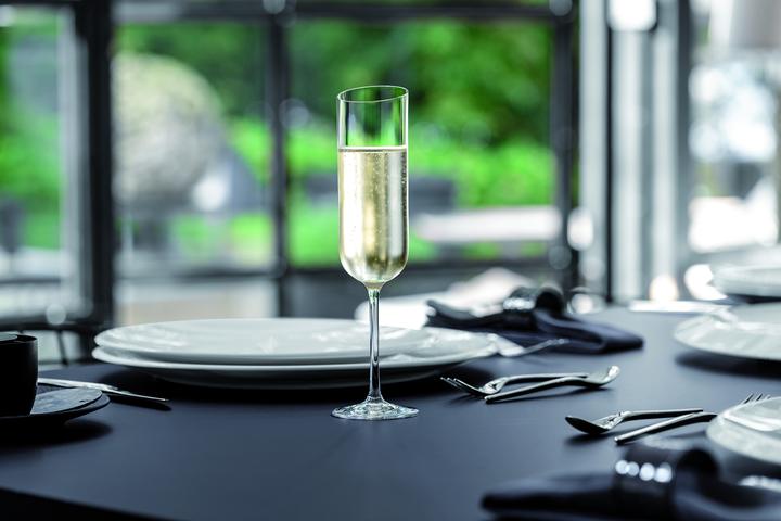 Actual product image Villeroy & Boch Champagne Goblet, Set of 4 NewMoon (18 cl, 4 Glasses, Champagne glasses)