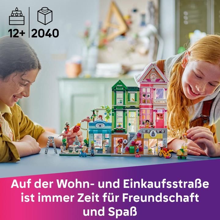 Actual product image LEGO Heartlake City Wohn- und Einkaufsstrasse (42670, LEGO Friends)