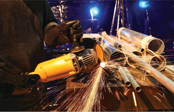 Actual product image DeWalt DWE496QS 230mm angle grinder (230 mm)