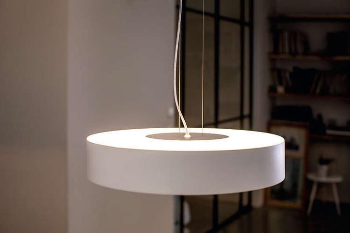 Produktbild Philips Hue Fair Basis BT (3000 lm)