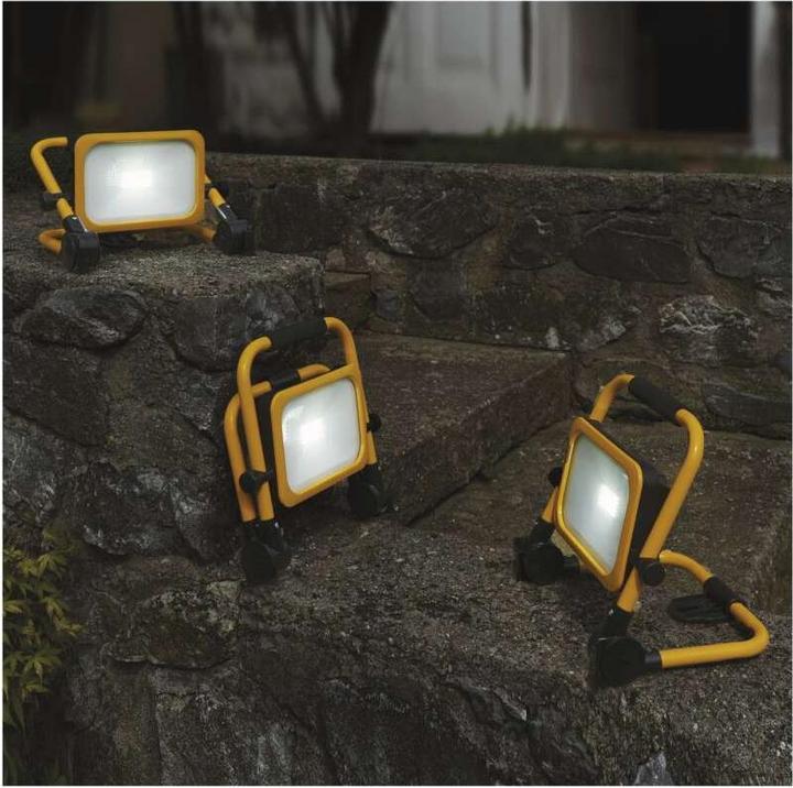 Actual product image Emos Portable Rechargeable LED Floodlight ACCO 30W cool white (21.90 cm, 3000 lm)