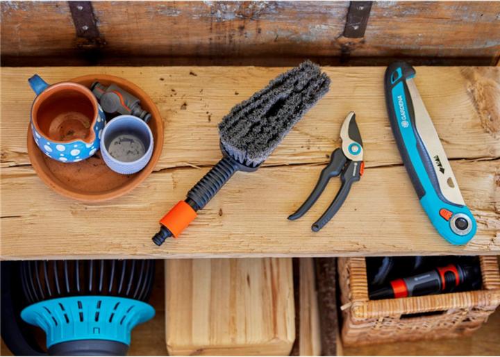 Actual product image Gardena Cleansystem wash set hand brush M soft