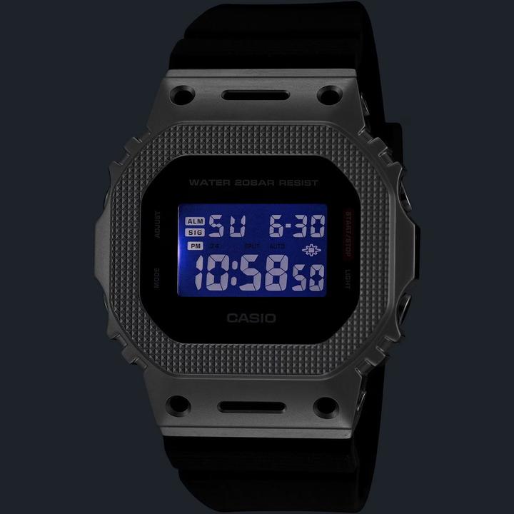 Produktbild Casio GM-5600M-1ER (Digitaluhr, 49.60 mm)