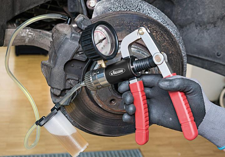 Actual product image Vigor V4325 Vacuum and pressure pump set