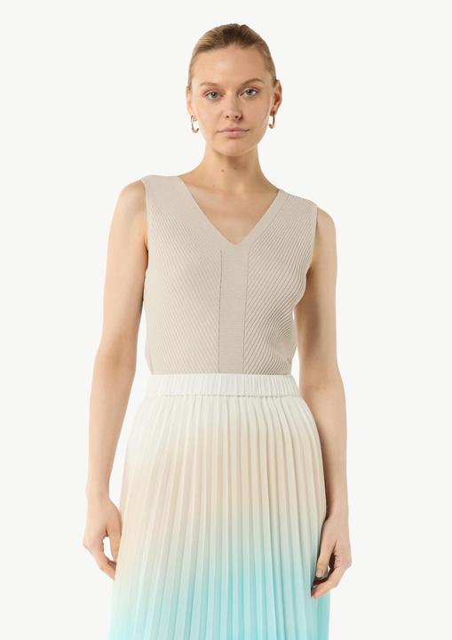 Actual product image Comma Strickpullunder Feinstricktop mit Rippstruktur im Skinny Fit (38)