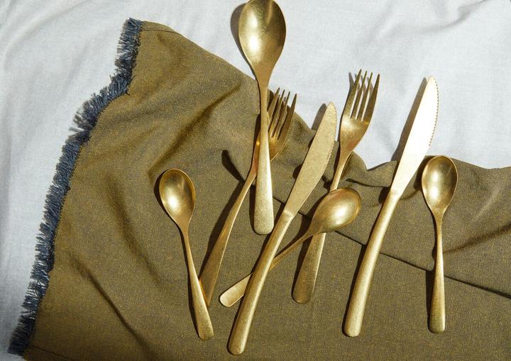 Image du produit Fifty five south Set de couverts Avie Antique Gold Finish - 16 pièces (16 pcs, Set de couverts)