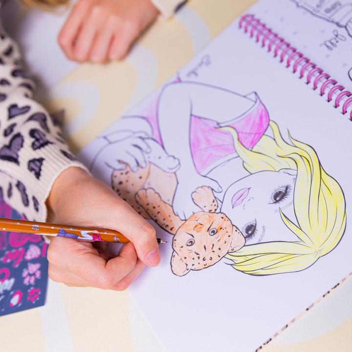 Produktbild Top Model TOPModel - Colouring Book LEOHEART (413737)