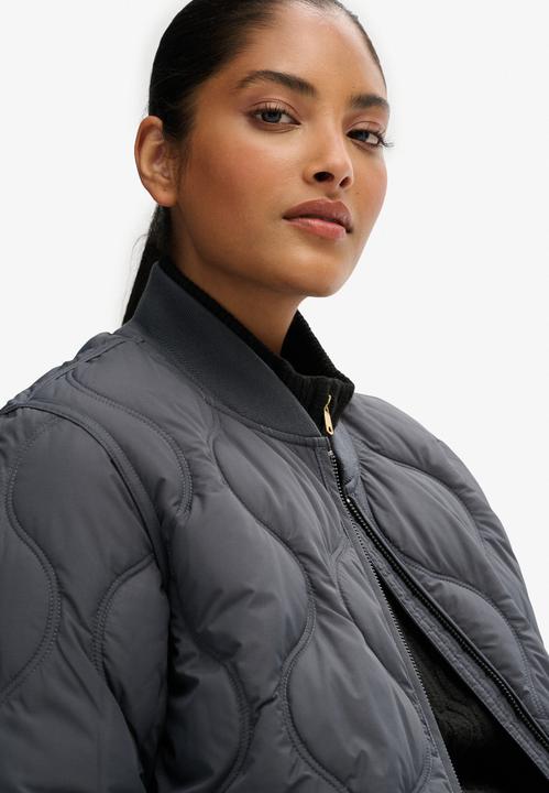 Actual product image Superdry Women's down jacket (M)