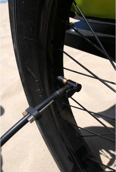 Image du produit Michelin Pompe à air à batterie Digital 10 Bar