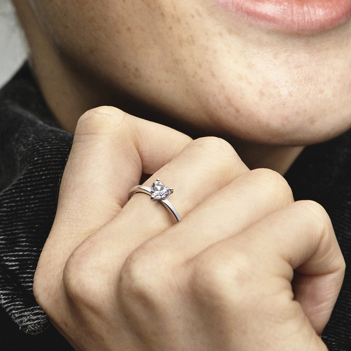 Actual product image Pandora Sparkling heart solitaire ring (60, 925 Silver)