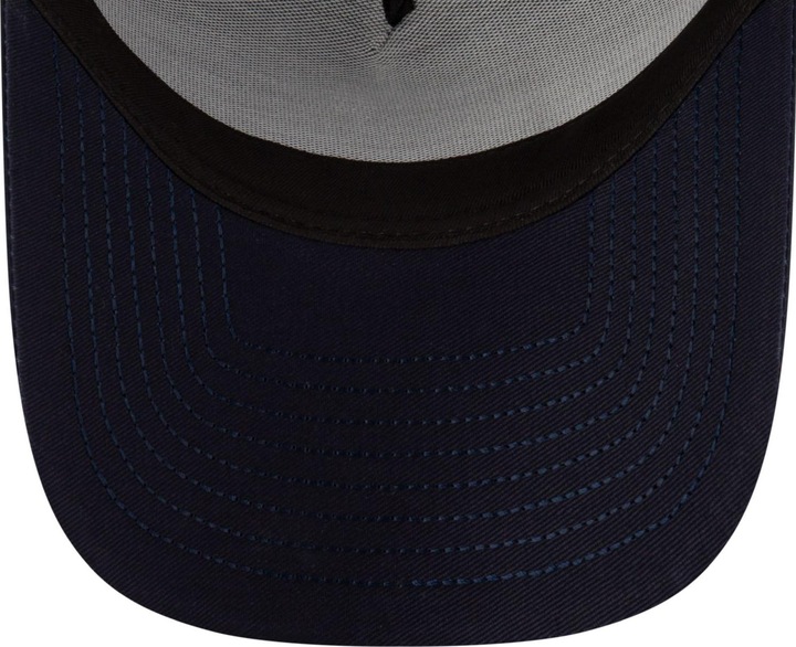Produktbild New Era A-Frame Trucker Cap - METAL BADGE Red Bull Racing
