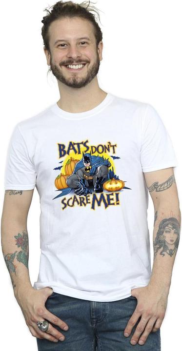 Actual product image Mens Batman Bats Don't Scare Me T-Shirt (XXL)