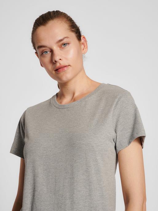 Immagine prodotto hummel Hmlred Basic T-Shirt S/S Woman (XS)