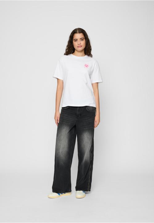 Immagine prodotto Miss Tee Self Love Club Tee - 205429 (XS)