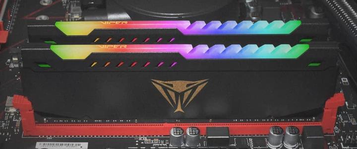 Productafbeelding Patriot Viper Steel RGB DDR4 32GB 2x16GB 3600MHz w/ Juodas heatshield Dual Kit (2 x 16GB, 3600 MHz, DDR4 RAM, DIMM 288 pin)