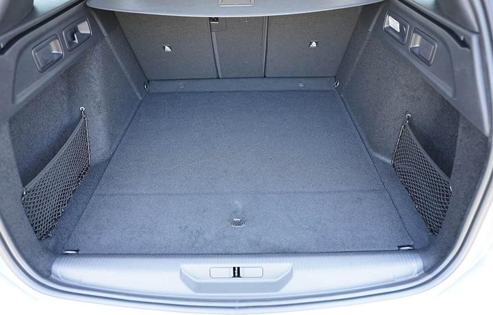 Produktbild Aristar Kofferraumwanne für Opel Astra Sports Tourer / Peugeot 308 III SW (Kombi) / Plug-in Hybrid (P51) (oh