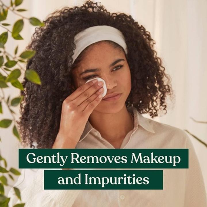 Actual product image The Body Shop Gentle Eye Make-Up Remover (Make-up remover, 250 ml)