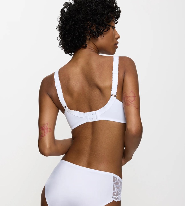 Image du produit Triumph Délicate Doreen N (75 E, Une unité par pack)