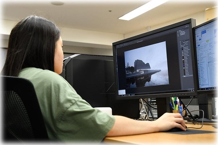 Actual product image Eizo ColorEdge CS2731 (2560 x 1440 pixels, 27")