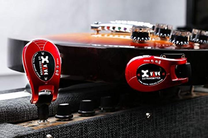 Actual product image Xvive U2 Red draadloos gitaarsysteem