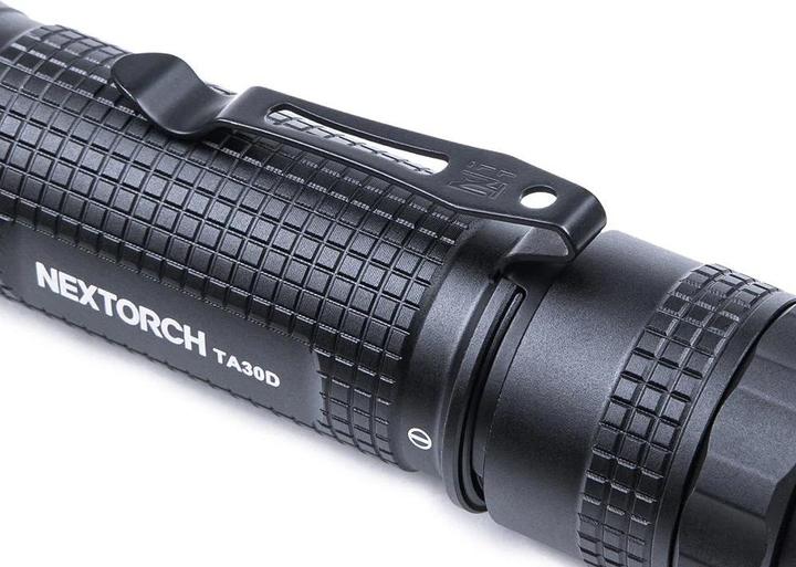 Produktbild Nextorch Tactical LED-Taschenlampe TA30D mit Führungshilfe, 2'200 Lumen (inkl. Akku und FR-1 Ring) (13.70 cm, 2200 lm)