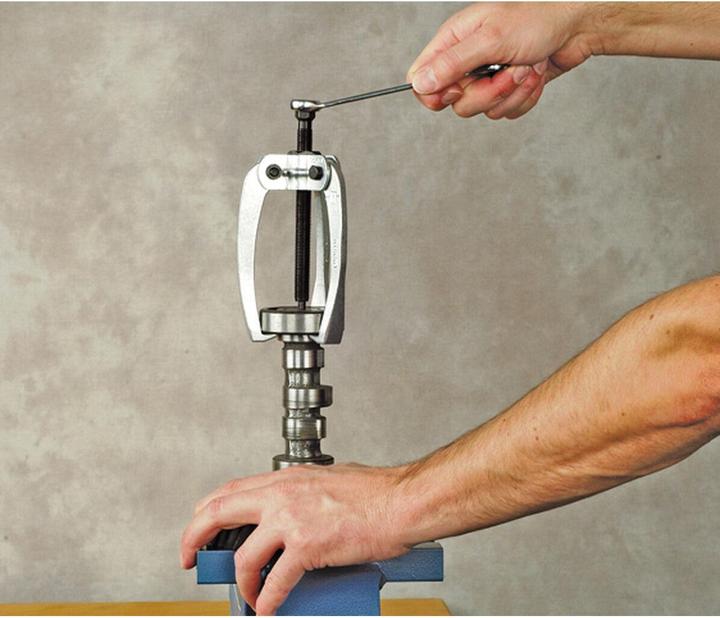 Actual product image Kukko Three-arm puller 45-1