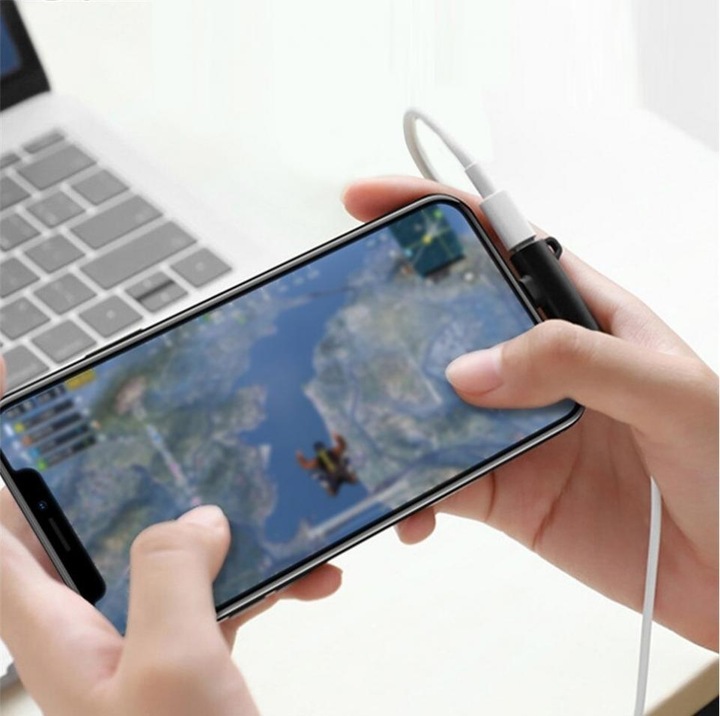 Productafbeelding PowerGuard Lightning Audio AUX 3,5 mm Splitter voor opladen en luisteren naar muziek (Bliksem, 3,5 mm aansluiting)