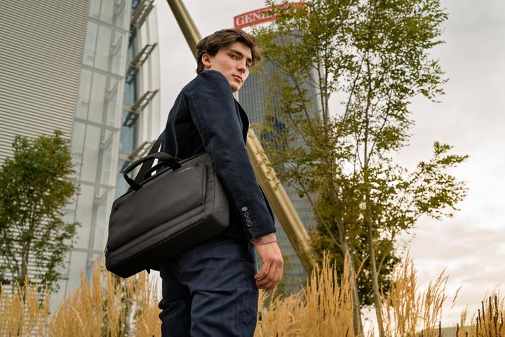 Produktbild Tucano BSTN17-BK (17", Universal)